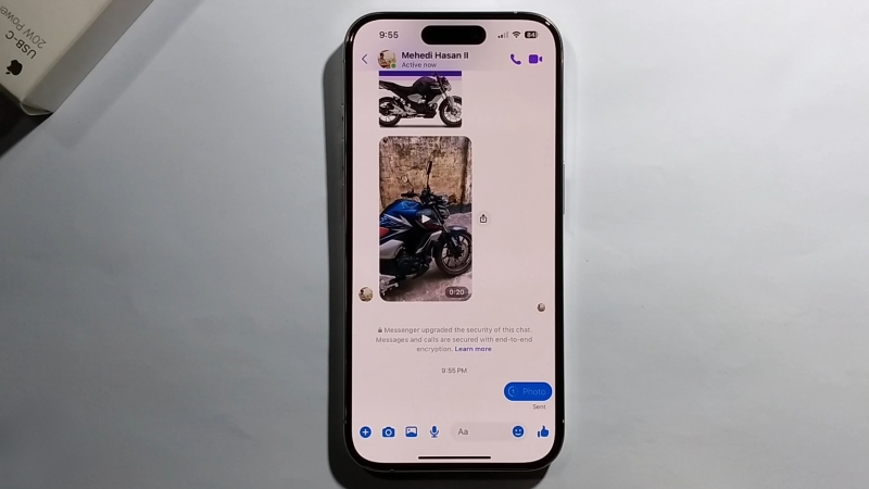 Phone screen showing a Messenger chat where a message is marked as sent